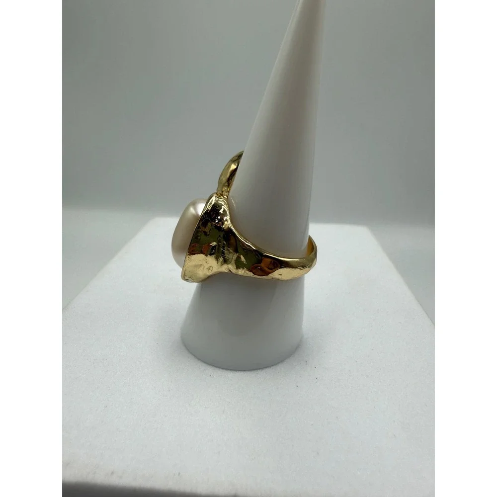 Gold Tone Hammered Faux Pearl Cluster Statement Cocktail Ring Size 8.5